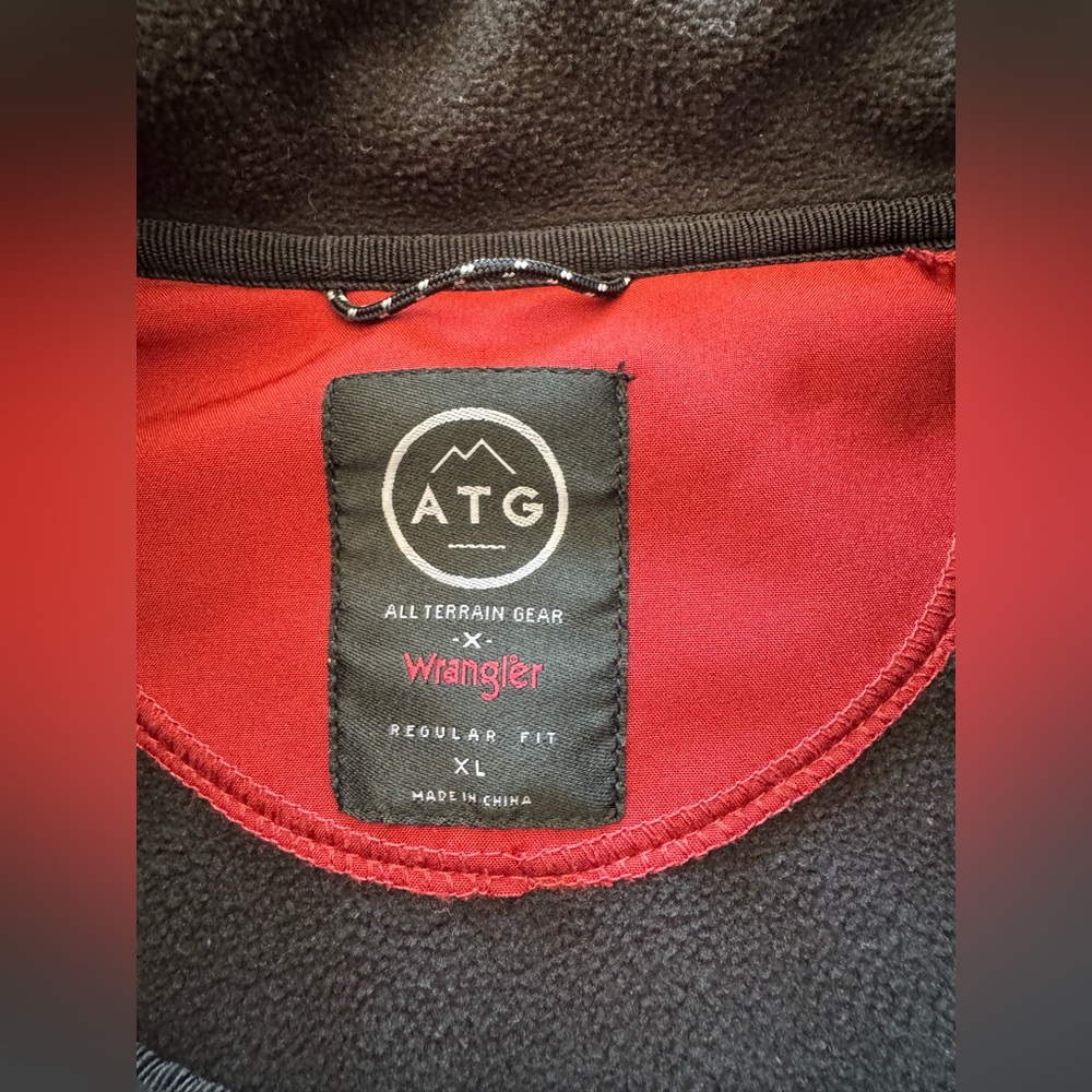 ATG x‎ Wrangler Trail jacket red long sleeve full zip men’s XL - Picture 4 of 4